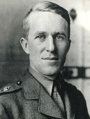 Secret desert camp used by First World War hero Lawrence of Arabia is discovered intact with rum jars and a campfire | Mail Online
