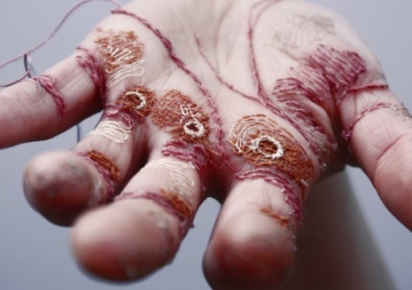 Dangerous Minds | Hand-embroidered: Artist sews intricate designs into her own hand