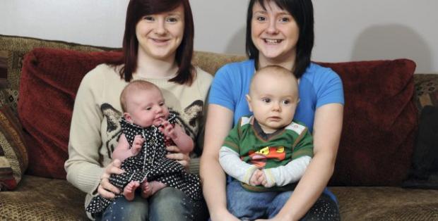 Telepathic bond? Bolton woman felt ‘pain ripping through stomach’ during twin sister’s labour | Mancunian Matters