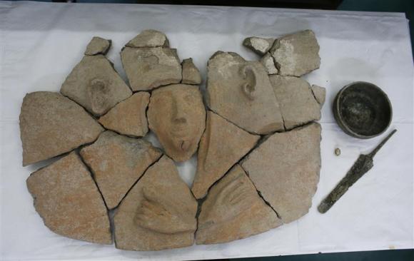 Pharaonic seal found in ancient coffin in Israel | Reuters