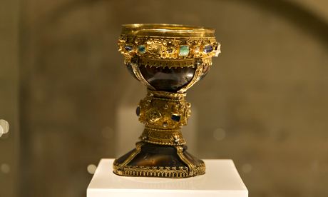 Crowds flock to Spanish church after holy grail claim