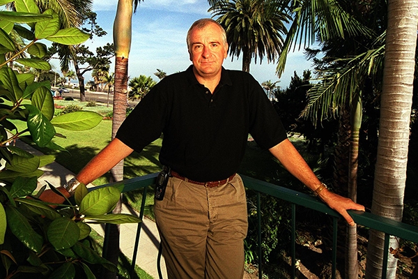 New Douglas Adams Biography to Include Unseen ‘Hitchhiker’s Guide to the Galaxy’ Material