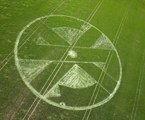 Pranksters Trick Crop Circle Watchers With Classic Punk Band Logo