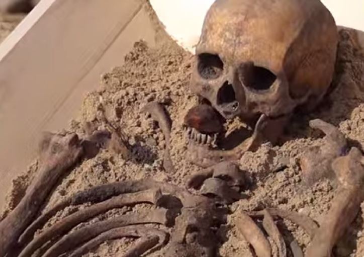 500-Year-Old ‘Vampire’ Grave Unearthed in Polish Marketplace