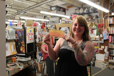 Worcester store honors 25 year-old gift certificate