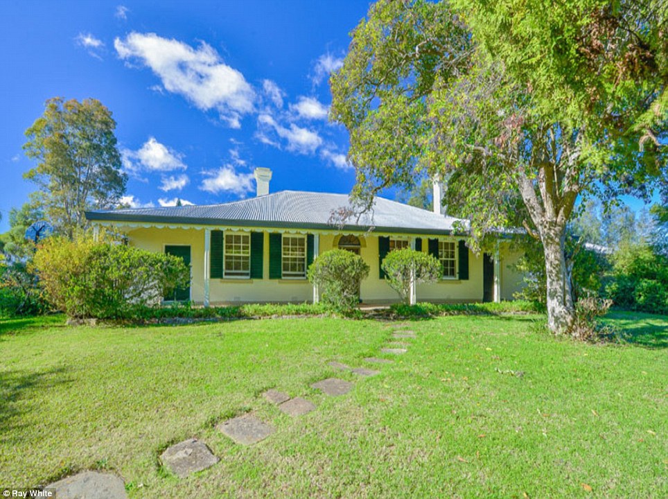 Haunted Sydney house on the market for $1.2 million as current owner promises female ghost has moved out – Wait.. What??