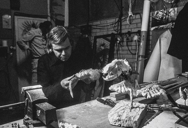 253 Behind-The-Scenes Images Show How Alien Came To Life