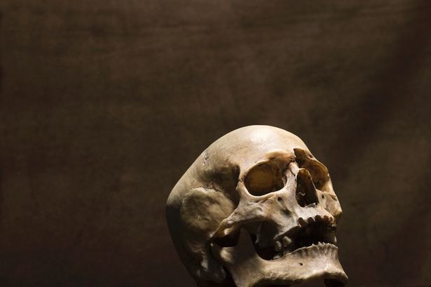 Daughter sleeps and eats next to her mother’s corpse for THREE years