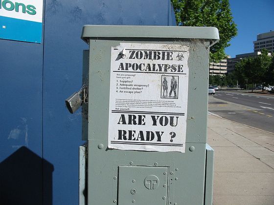 8 Amazing Scenes From Zombie Film History