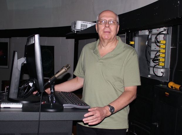 Wagner Planetarium director Dennis Anderson ponders UFOs and the enigma of the ‘Arthur Kill Lights’
