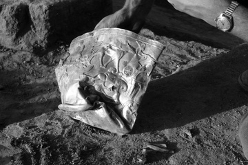 Golden Bowl Hides a Grisly Archaeological Tale