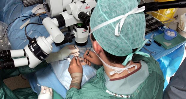 Accidental ‘waking’ under anaesthetic occurs in one in 19,000 surgeries, report finds