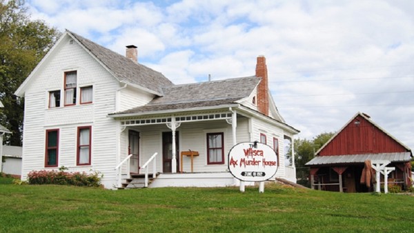 Ghost hunter stabbed at paranormal investigation in Villisca Ax Murder House