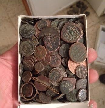 Antiquities thief busted with over 800 ancient coins