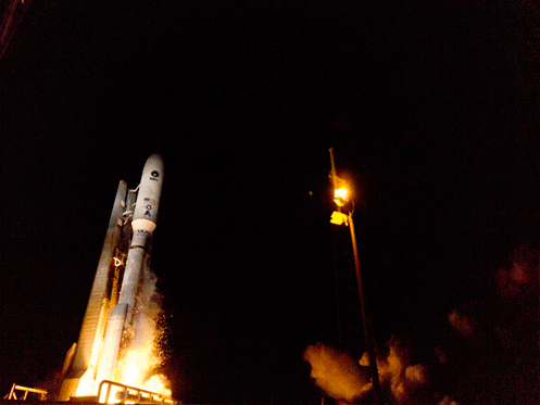 Atlas V Launch of Navy’s Revolutionary MUOS-4 Tactical Comsat Produces Exotic Skyshow